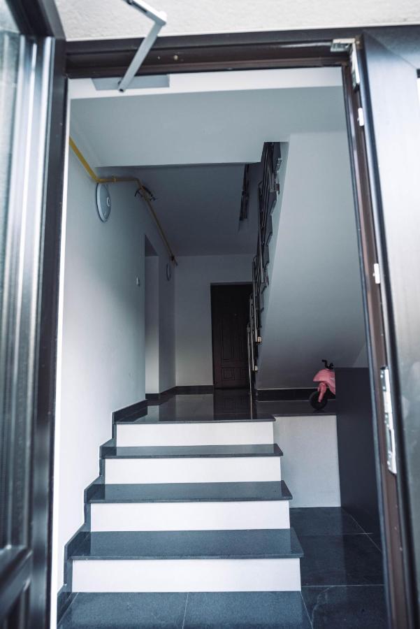 La Stejari Apartment 수체아바 외부 사진