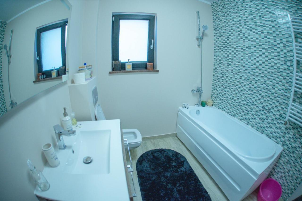La Stejari Apartment 수체아바 외부 사진